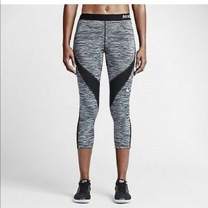 Nike Pro Hyper Cool Reflect Leggings